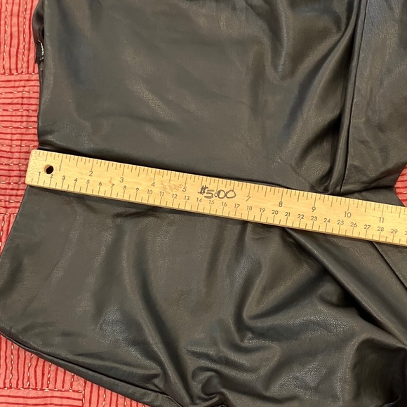 Guess black stretchy leather like pants fits women’s smaller size see photos - Picture 5 of 13